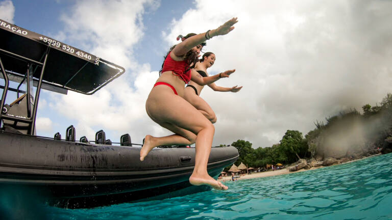 Turtle bay boat excursion curacao